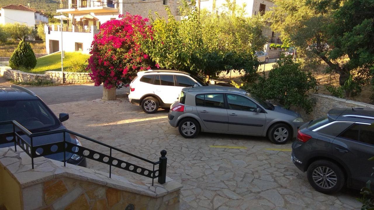 Hotel Patelis Poulithra Exterior photo