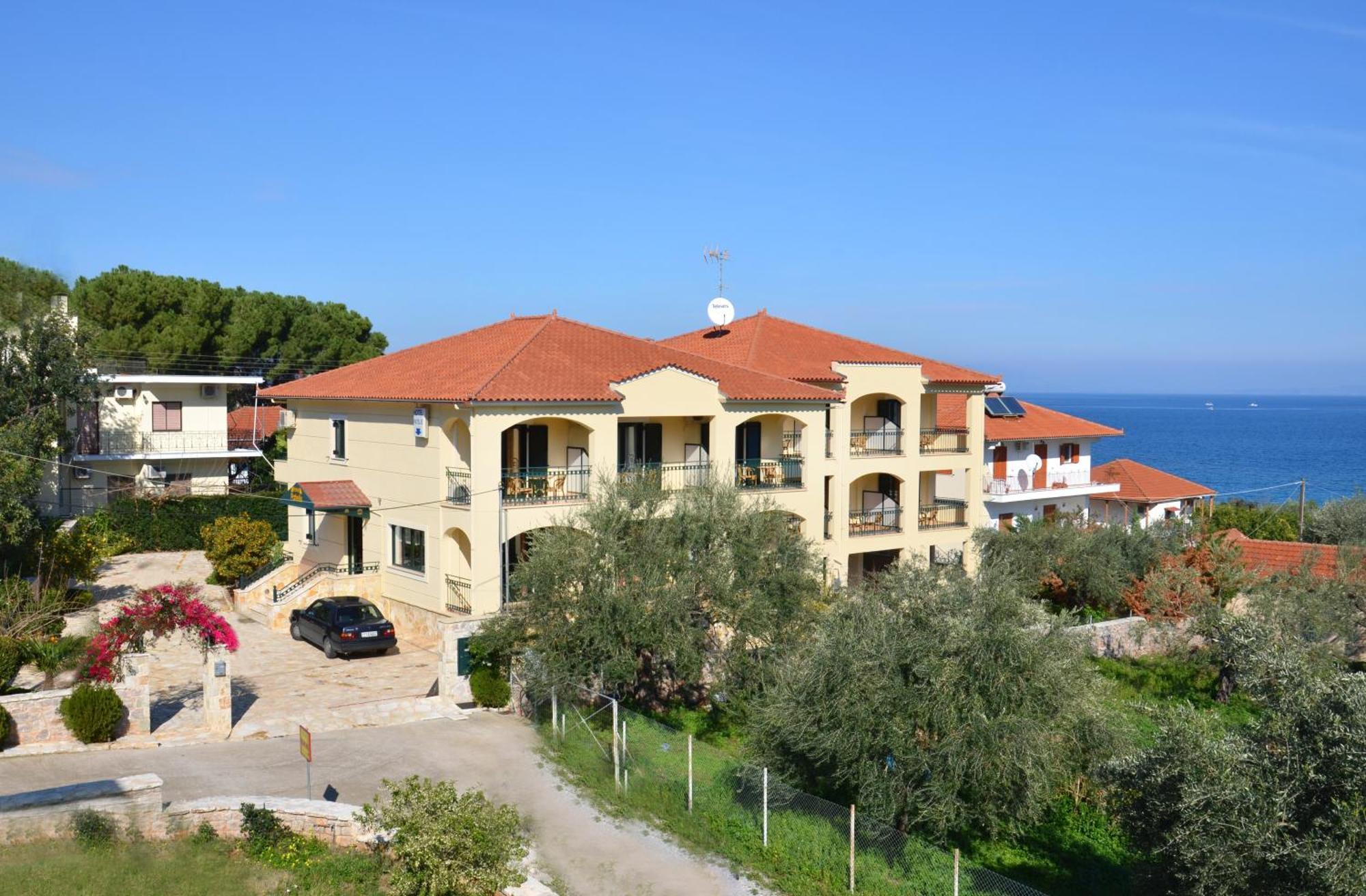 Hotel Patelis Poulithra Exterior photo