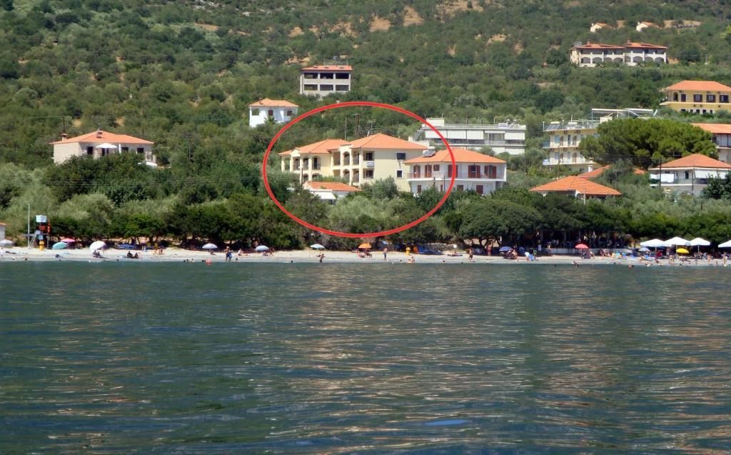 Hotel Patelis Poulithra Exterior photo