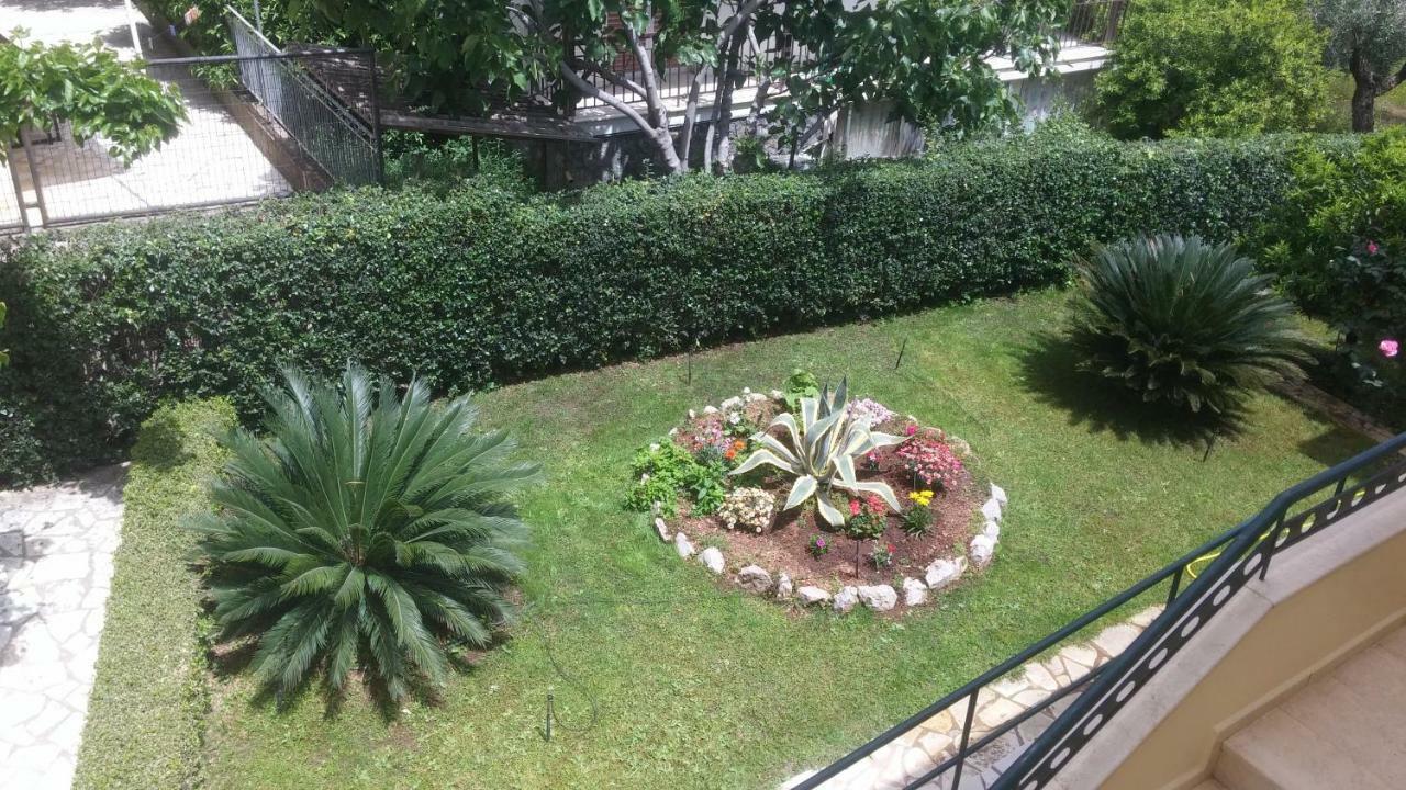 Hotel Patelis Poulithra Exterior photo