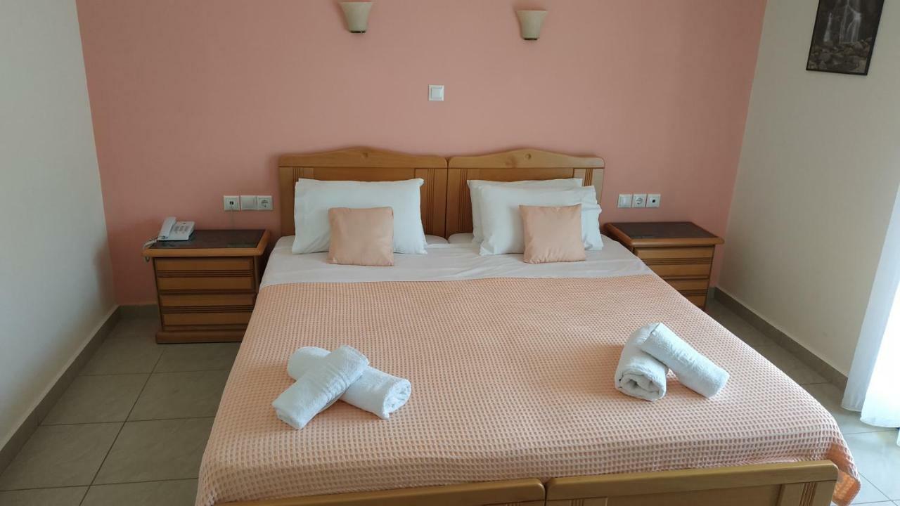 Hotel Patelis Poulithra Exterior photo